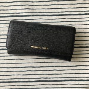 Michael Kors Jet Set Leather Saffiano Wallet